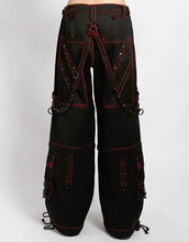Load image into Gallery viewer, model showing back of pants