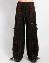 Load image into Gallery viewer, model showing front of pants