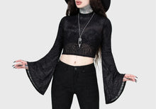 Load image into Gallery viewer, model showing front of top