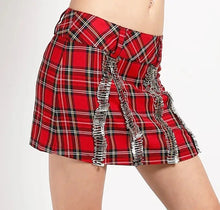 Load image into Gallery viewer, model showing side of skirt