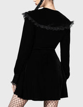 Load image into Gallery viewer, model showing back of dress