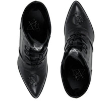 Load image into Gallery viewer, top of boot on display