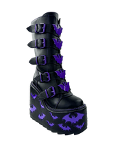 Load image into Gallery viewer, side of boot on display