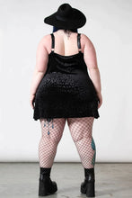 Load image into Gallery viewer, model showing back of dress