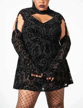 Load image into Gallery viewer, model showing front of dress