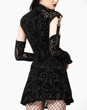 Load image into Gallery viewer, model showing back of dress