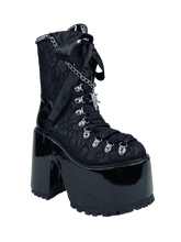 Load image into Gallery viewer, front of boot on display