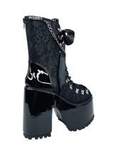 Load image into Gallery viewer, back of boot on display