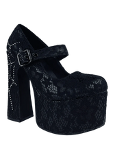 Load image into Gallery viewer, side of shoe on display