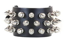 Load image into Gallery viewer, bracelet on display
