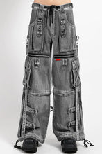 Load image into Gallery viewer, model showing front of pants
