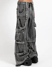 Load image into Gallery viewer, model showing side of pants
