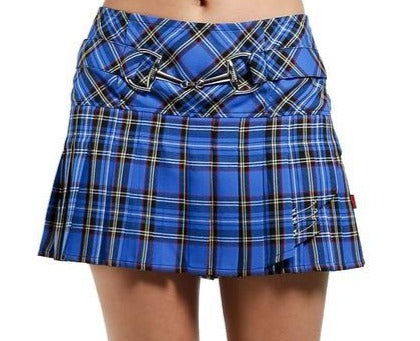 model showing front of skirt