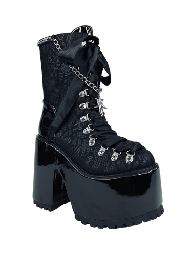 front of boot on display