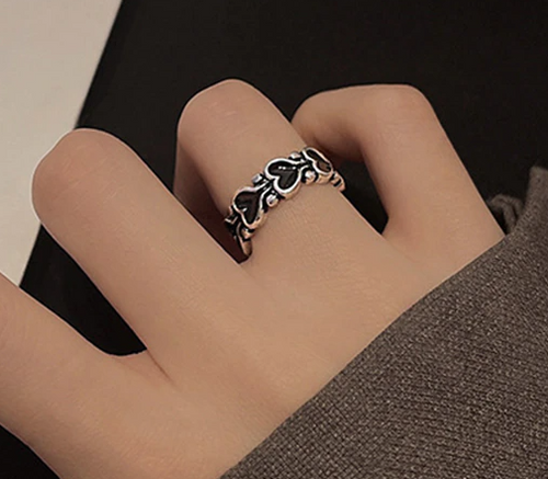 ring on model